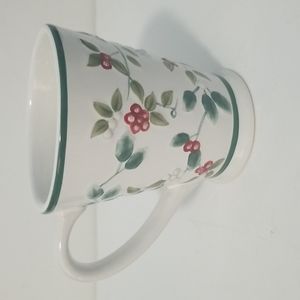 Pfaltzgraff Winterberry Embossed Coffee Mug